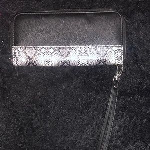black and marble wallet